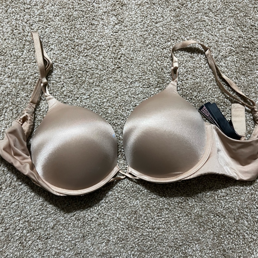 Victoria’s Secret nude Bombshell bra. 36B